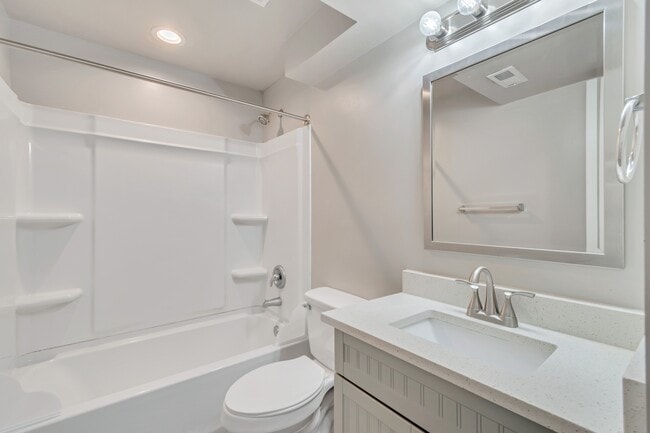 Building Photo - 3707 Kentucky Cir