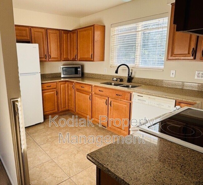 Building Photo - 9694 S Stonehaven St