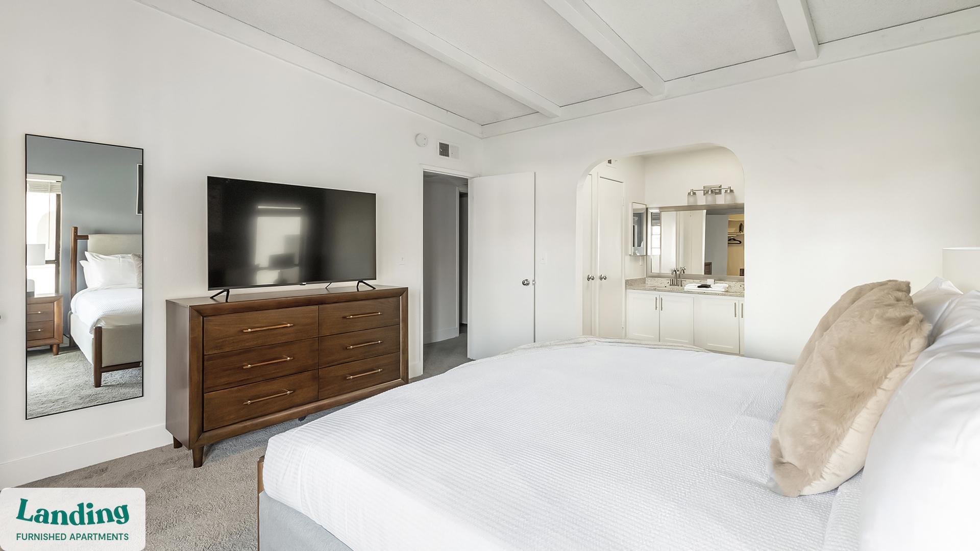 Building Photo - 5272 Tamarus St