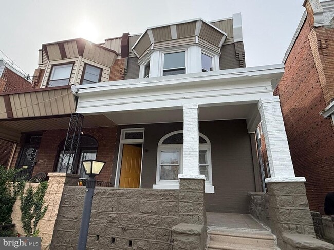 Building Photo - 5618 Cedar Ave