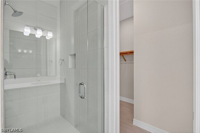 Building Photo - 286 Indies Dr E