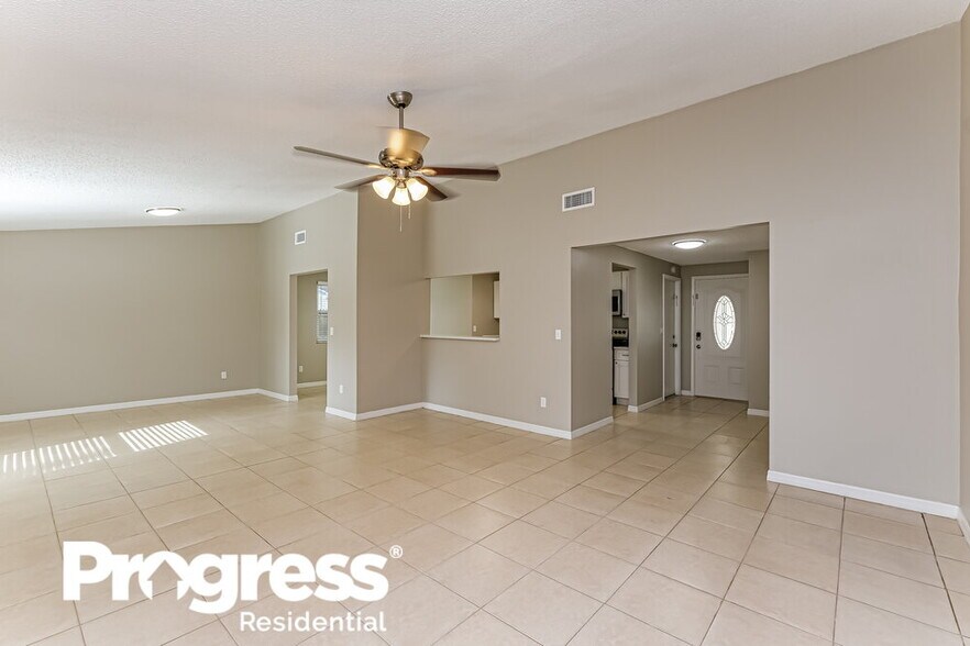 Building Photo - 719 Herlong Ct