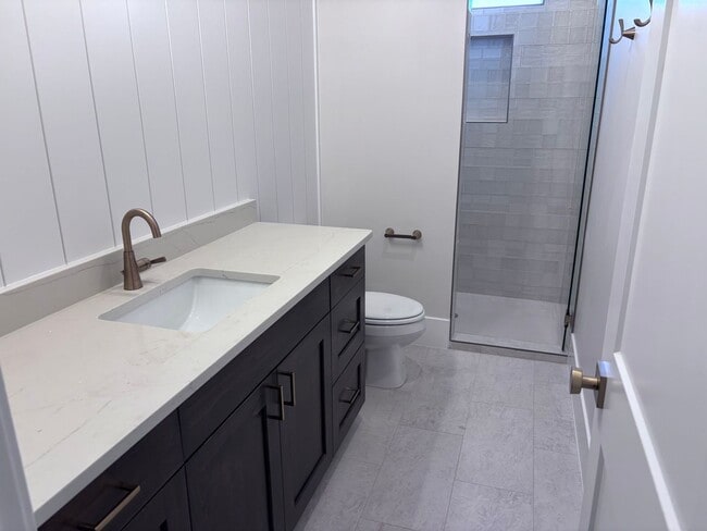 Building Photo - Brand New 3 bed plus office/2.5 bath in beautiful Coral Canyon!