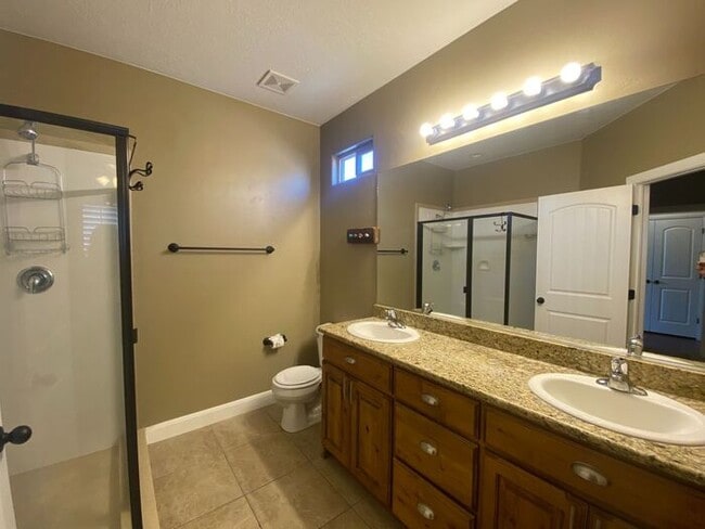 Building Photo - 455 N 2260 W
