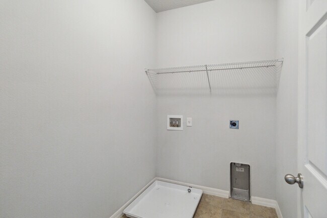 Building Photo - 618 Fortanini Cir