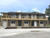 Building Photo - 2619 Sierra Dr