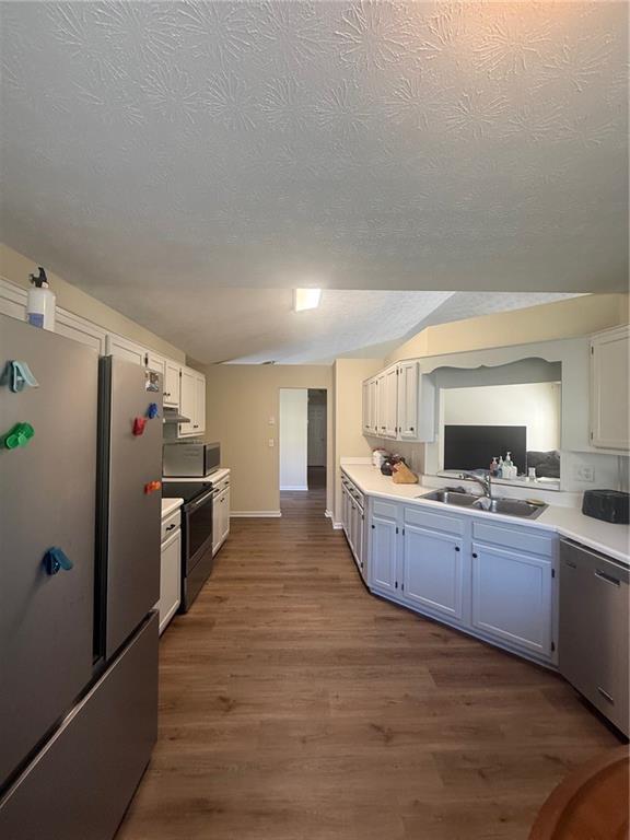 Building Photo - 4197 Sterling Pointe Dr