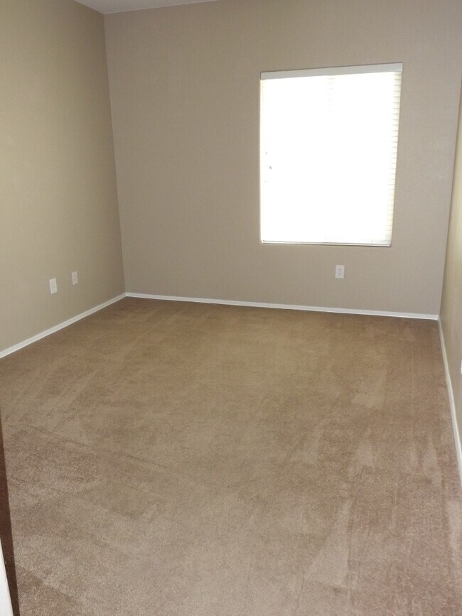 Building Photo - **WONDERFUL SINGLE STORY HOME IN 55+ "SUN CITY ANTHEM SOLERA!!"
