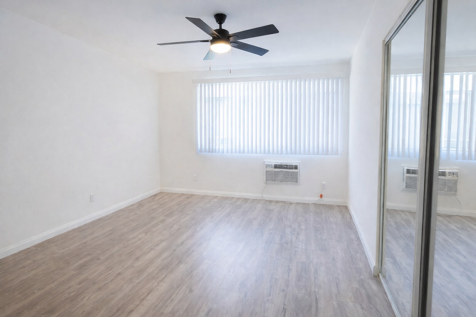 Building Photo - 6433 Shirley Ave