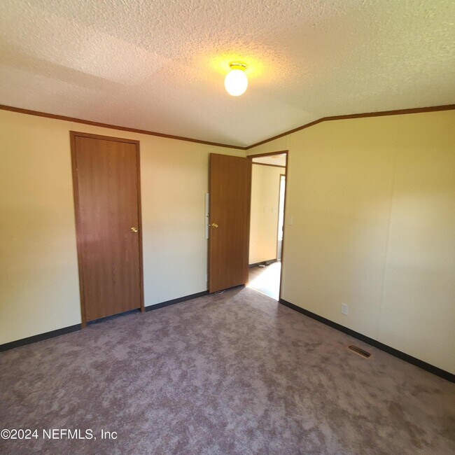 Building Photo - 200 Amberjack St