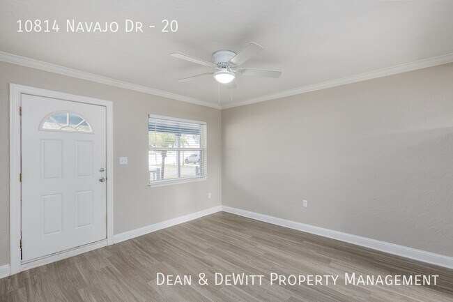 Building Photo - 10814 Navajo Dr