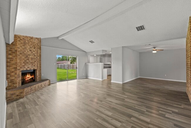 Building Photo - 3808 Corto St
