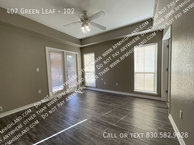 Building Photo - 407 Green Leaf