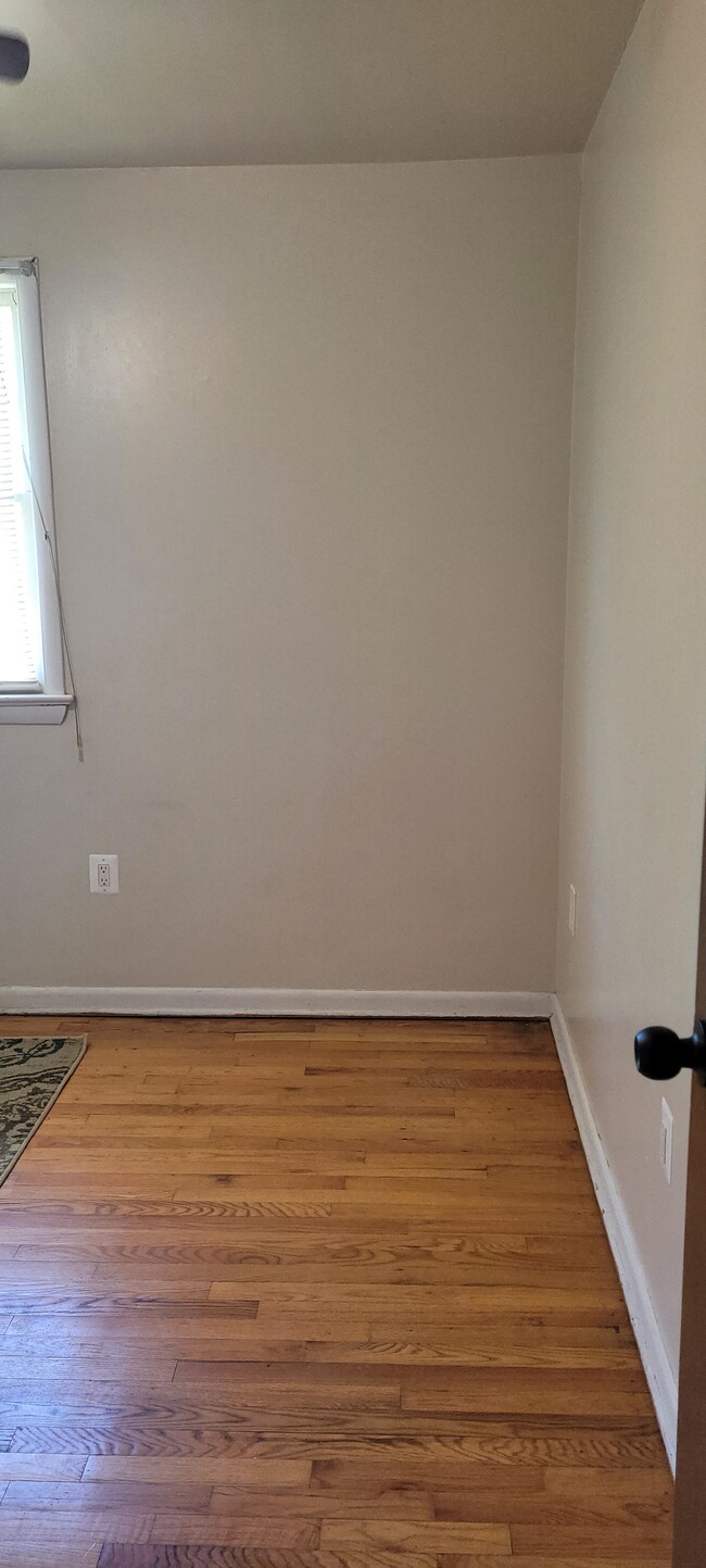 Building Photo - 6106 Hellen Lee Dr