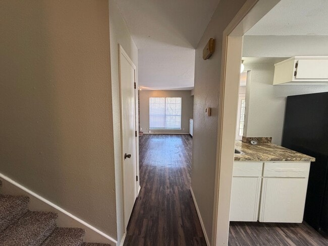 Building Photo - Belknap/Barton