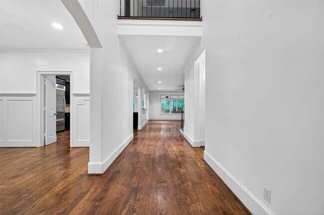 Building Photo - 6 S Berryline Cir