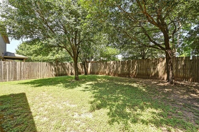 Building Photo - 1500 Huckleberry Ln