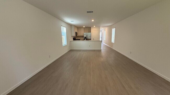 Building Photo - 912 Pertuso Ln