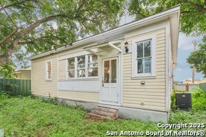 Building Photo - 109 Paso Hondo St