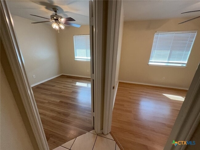 Building Photo - 5302 Jitterbug Ct