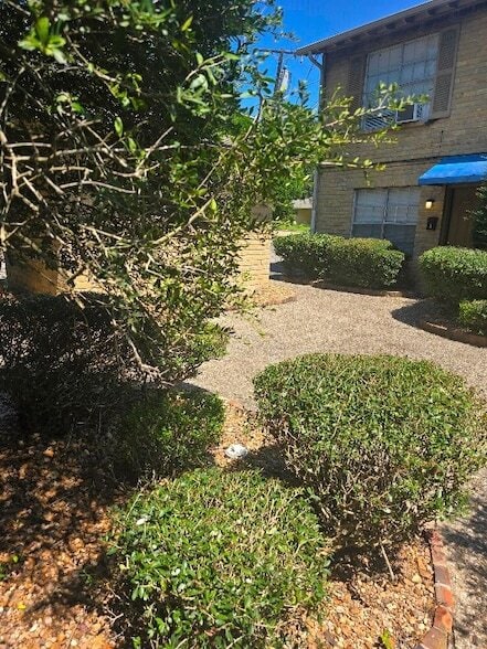 Building Photo - 600 Hilliard St