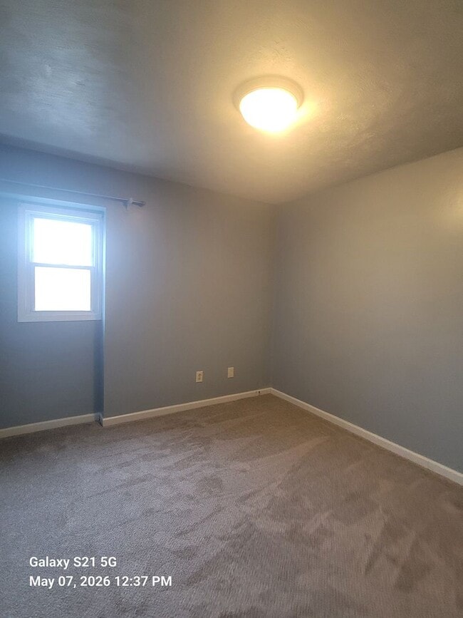Building Photo - 4 bedroom 3.5 bathrooms townhouse in Kempsville.