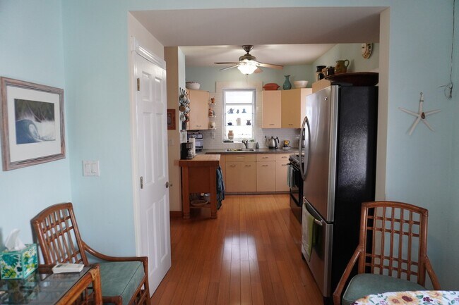 Building Photo - 108 N Harvard Ave
