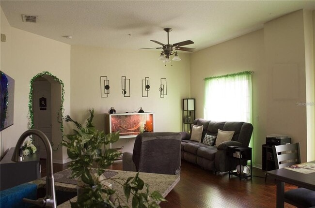 Building Photo - 6448 S Goldenrod Rd