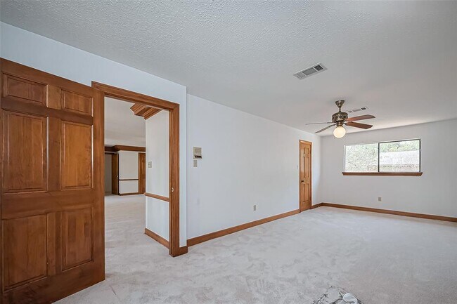 Building Photo - 18307 Champion Forest Dr