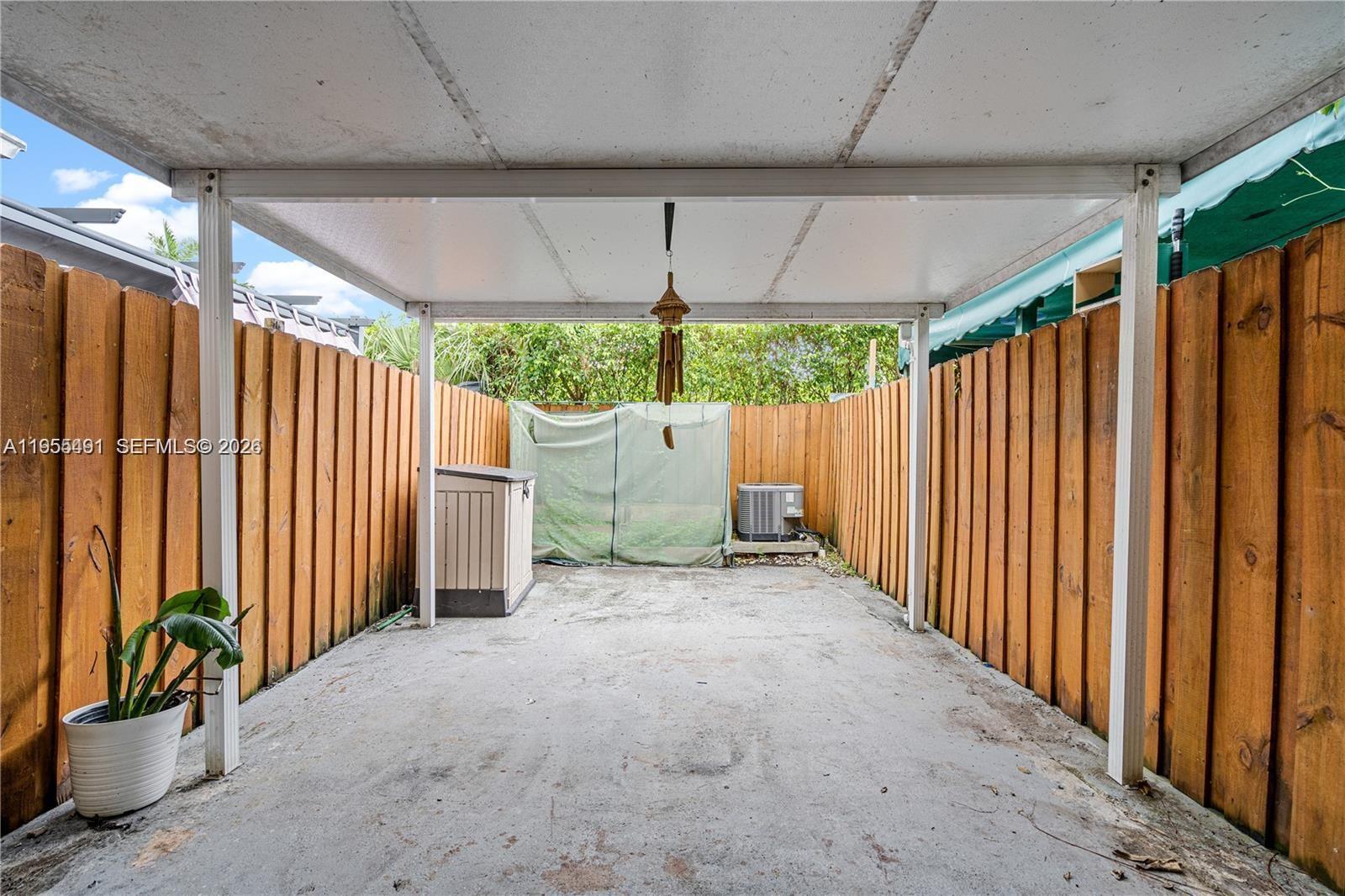 Building Photo - 1927 SW 107th Ave