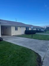 Building Photo - 1045 S 3rd Ave