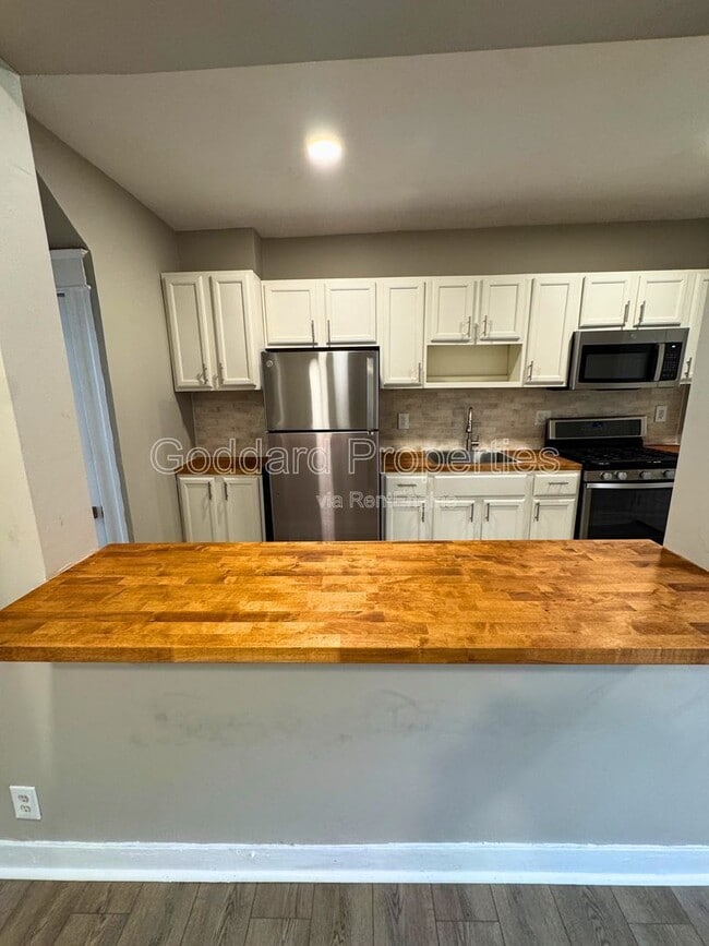 Building Photo - 2438 Druid Park Dr