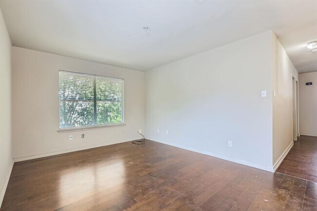 Building Photo - 1714 Candelaria Mesa Dr