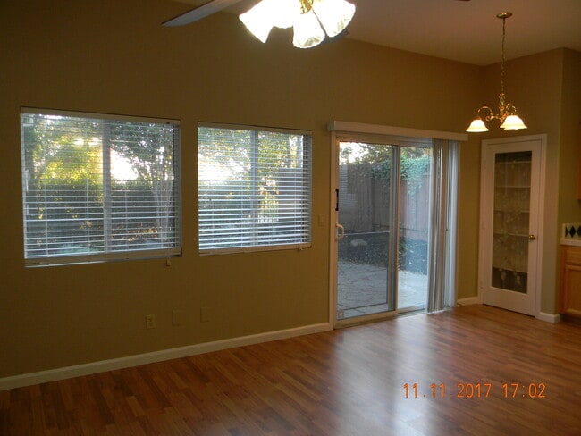 Building Photo - Roseville, Cresleigh Highlands, Near Galleria Mall, Single Story 3/4 Bed/office , Gardner, Patio ...