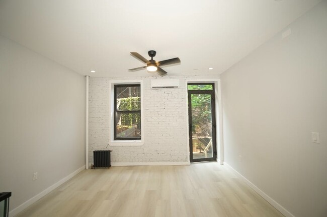 Building Photo - 195 Stanton St