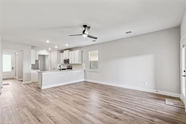 Building Photo - 929 Emerson Dr