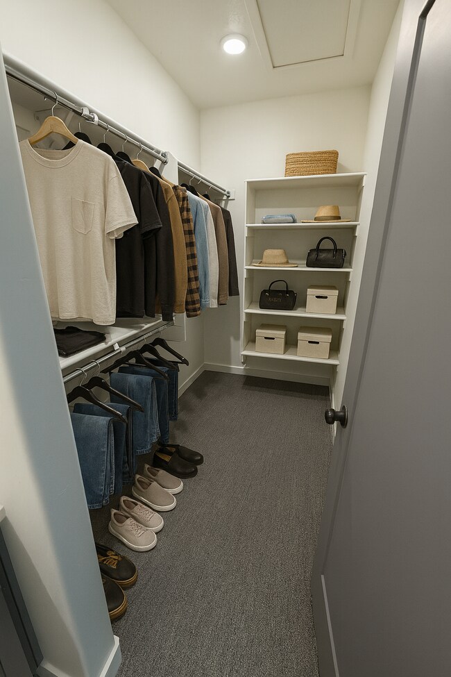 Building Photo - 652 E 12225 S