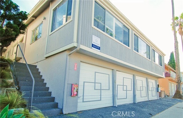 Building Photo - 1446 Manhattan Beach Blvd