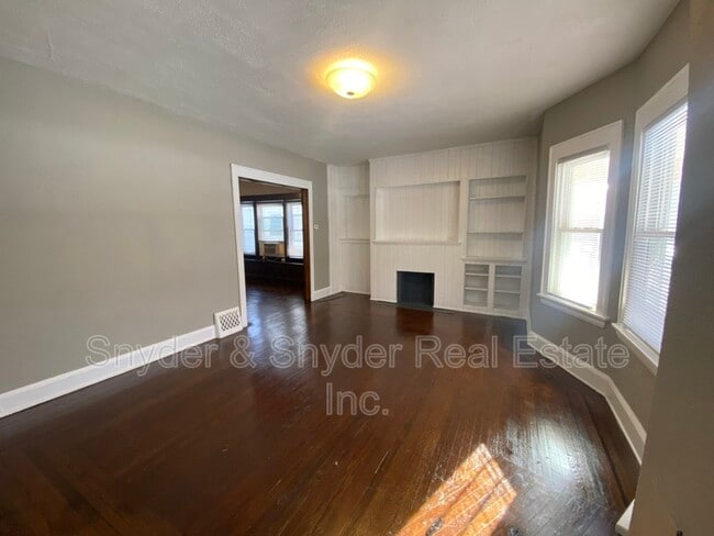 Building Photo - 418 Crestwood Ave