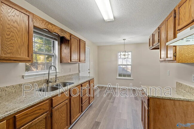 Building Photo - 3103 Sonya Dr NW
