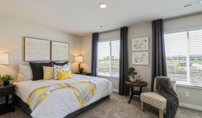 Building Photo - 879 NE Traverse Dr