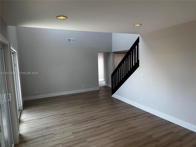 Building Photo - 6532 NW 170th Terrace
