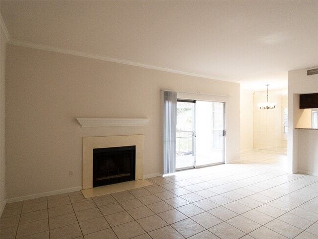 Building Photo - 6500 Harbor Town Dr