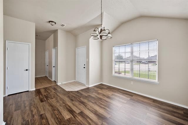 Building Photo - 812 Sierra Cir