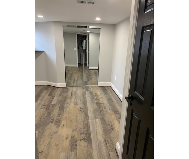 Building Photo - 3523 Edmondson Ave