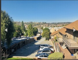 Building Photo - 422 S Garfield Ave