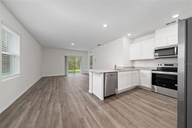 Building Photo - 8347 Madrid St