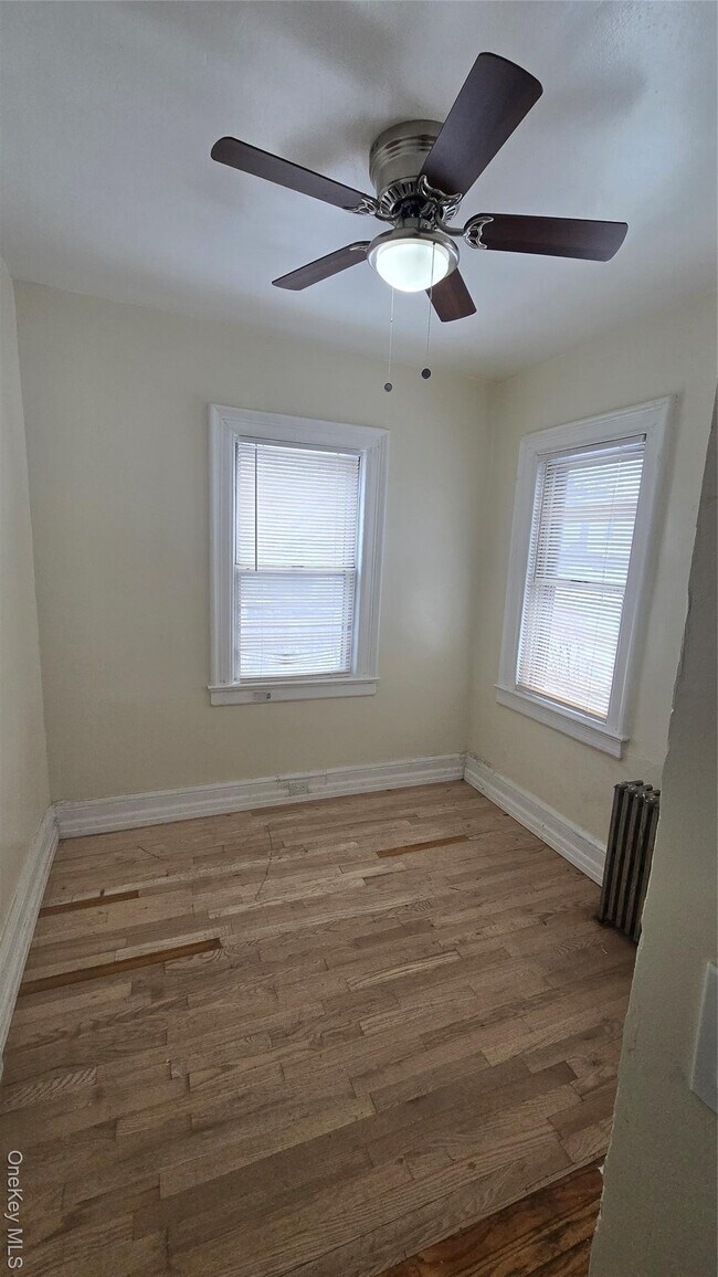 Building Photo - 641 S 5th Ave