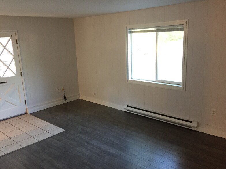 Building Photo - 3073 Alder St