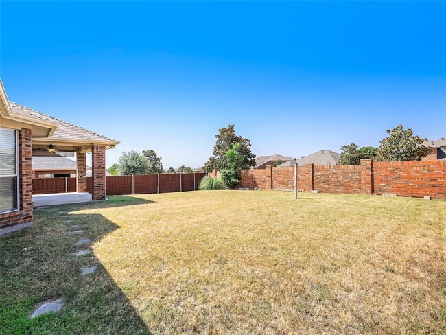 Building Photo - 414 Dartmoor Dr